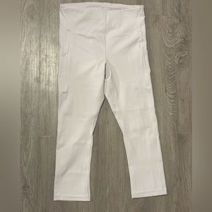 Athleta stash capri with pockets size S new wo tag